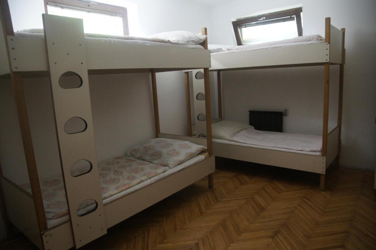 Szuzanna Fenyves Panzio Bed & Breakfast Siofok Ngoại thất bức ảnh