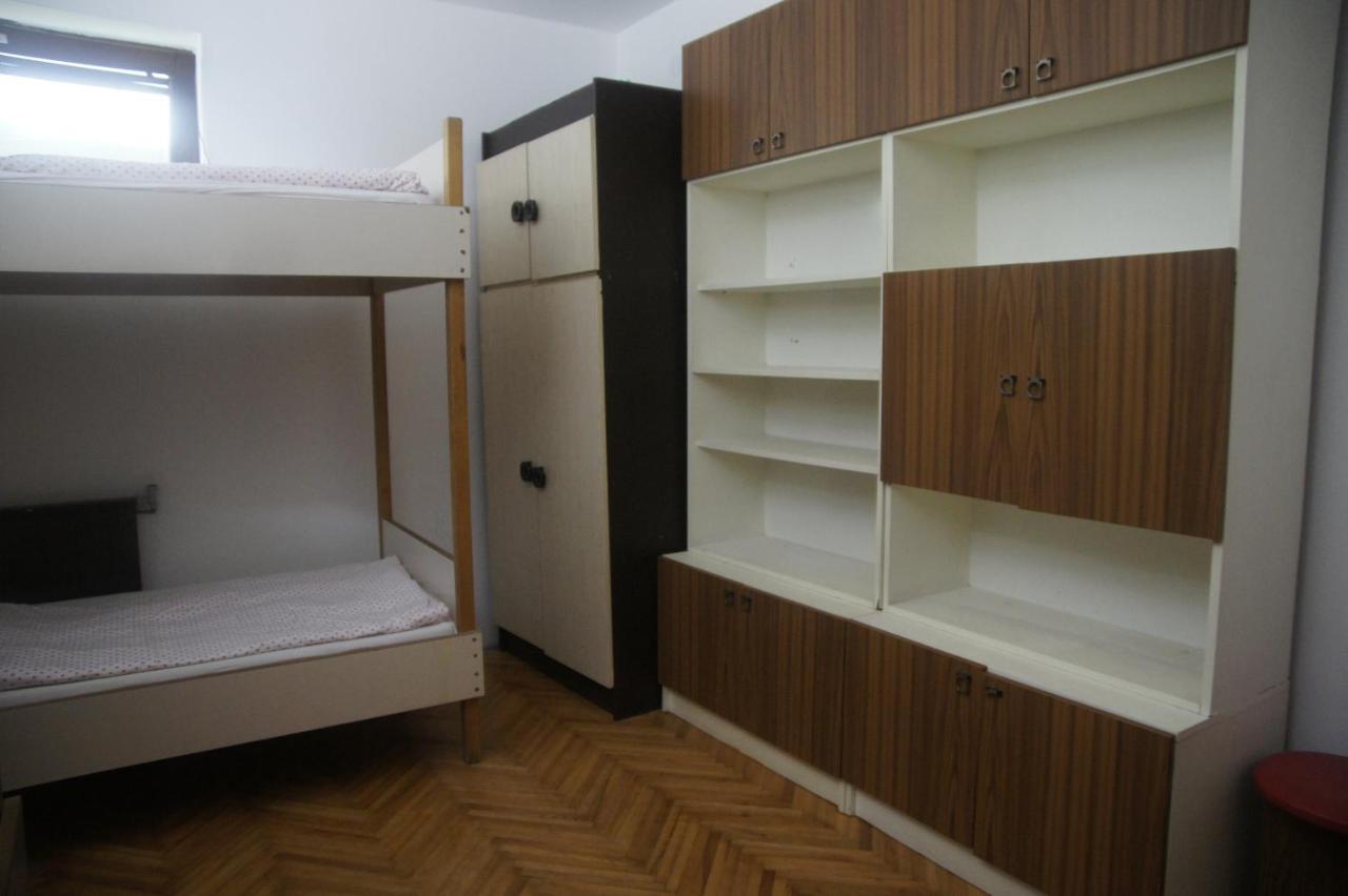 Szuzanna Fenyves Panzio Bed & Breakfast Siofok Ngoại thất bức ảnh